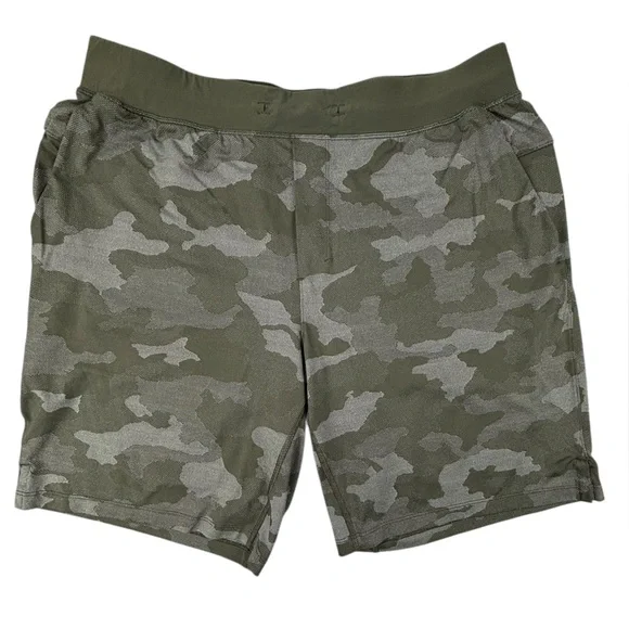 Lululemon |‎ THE Shorts 9” Linerless | Camo | Excellent condition!! - Picture 3 of 4